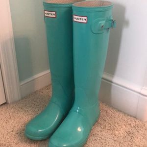 Hunter tall glossy rain boots size 8
